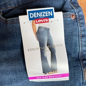 Levi's Denizen Bootcut Jeans, midrise, medium wash, size 8, NWT